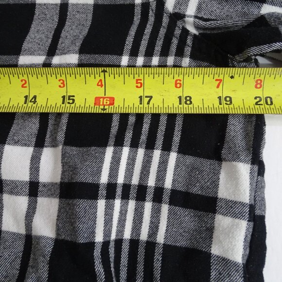 Jachs Girlfriend Black White Plaid Flannel Button Up Shirt Women Size S Pockets - Picture 8 of 12